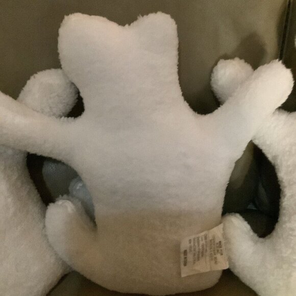 Huntington Halloween Ghost Shaped Set Of 2 Sherpa Cozy Pillows. New With Tags - Picture 3 of 3